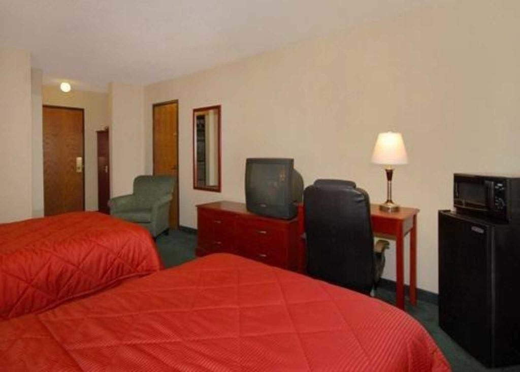 Quality Inn Fairborn Exteriér fotografie