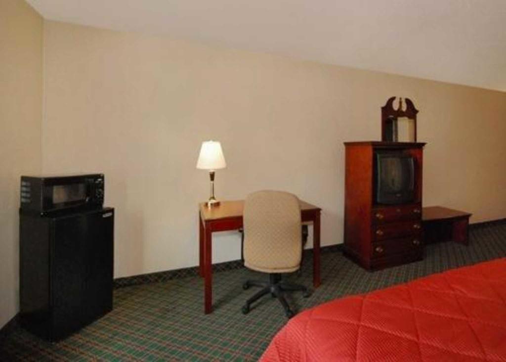 Quality Inn Fairborn Exteriér fotografie